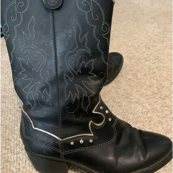 Cowboy boots Size 8 1/2 - Picture 2 of 3